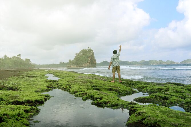 1 Day - Malang Beaches and Island Hopping // 06:30 - 17:30 - Key points to know before booking