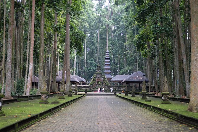 2-Day Private Sightseeing Tour of Bali with Hotel Pickup - Day two: gardens, waterfalls, and the cool highlands