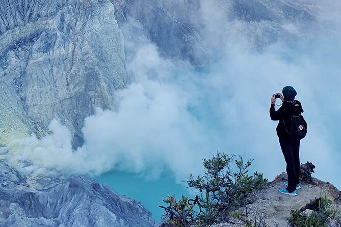 2 Days - Bromo Ijen Bali Ultimate Tour // D1 01.00 - D2 14.00 - Bromo Crater, Pura Luhur Poten, and Mount Batok
