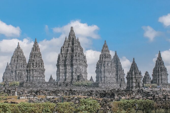 2 days Yogyakarta tour (Borobudur, Prambanan, Jomblang cave, Timang beach) - Borobudur sunrise and the cool first hours