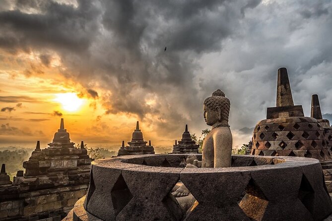 2 days Yogyakarta tour (Borobudur, Prambanan, Jomblang cave, Timang beach) - Jomblang Cave and the rope descent