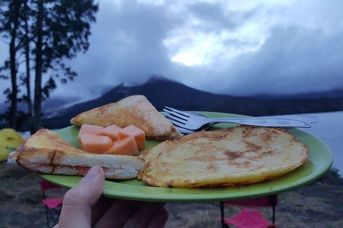 2D-1N Hiking Rinjani To Rim Senaru - Dewa Trekking - Day 1: from 601 meters to the Senaru Crater Rim