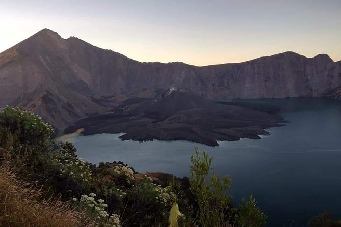 2D1N Senaru Crater Rim Trekking - The gear gap you should take seriously