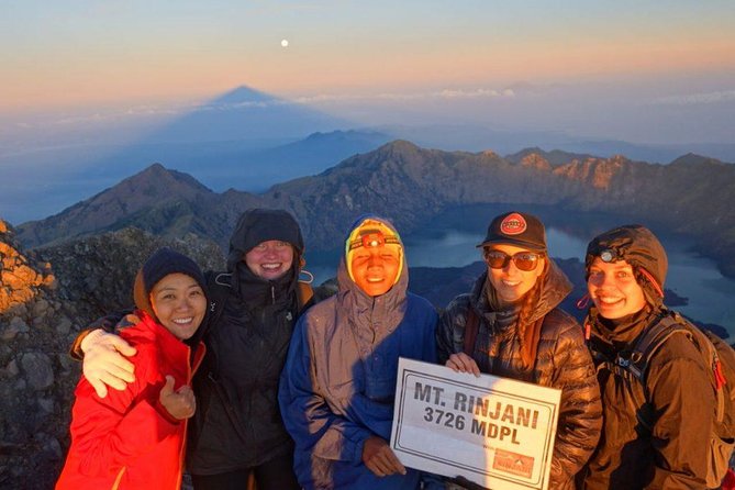 3 days 2 night trekking Rinjani to Summit and lake - Arrival in Senaru: briefing before the climb