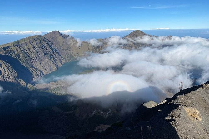 3 Days Mount Rinjani Complete Tour @All In One Price - Arrival day in Senaru
