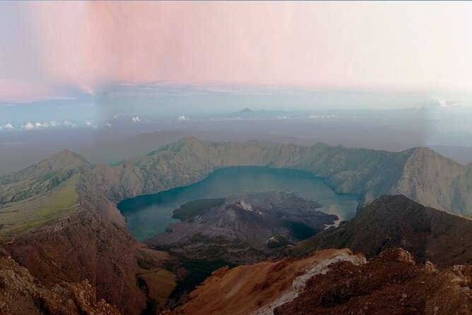3 Days Tour in Mount Rinjani Summit with Lake Hiking - Day 1: From Senaru briefing to Sembalun’s open grassland