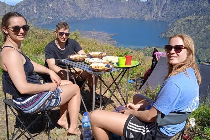 3D 2N Mount Rinjani Trekking Tour To Summit And Lake - Day two: the 3,726-meter summit push