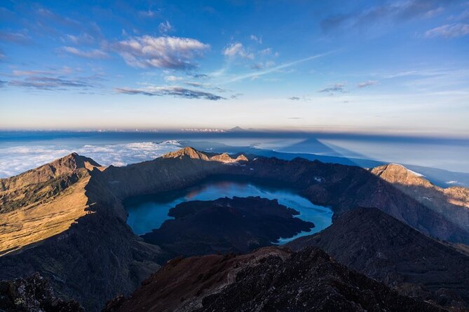 3D/2N Rinjani trekking summit,lake and hot springs. - What the Rinjani route gives you in three days