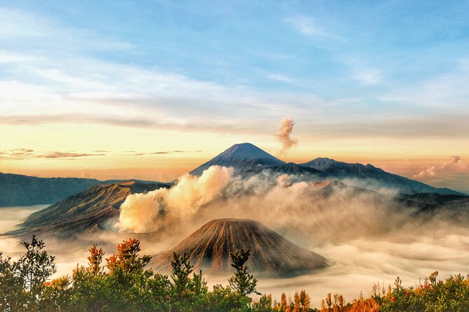 3Days - Tumpaksewu Bromo Ijen Adventure via Malang or Surabaya - Day three: Ijen’s dark climb and crater views
