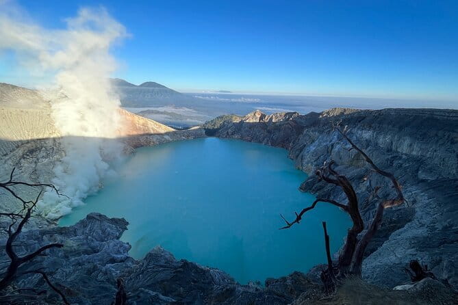 4 Days Bromo Ijen Tumpak Sewu from Surabaya Malang Banyuwangi - Day 1: The five-hour road to Ijen