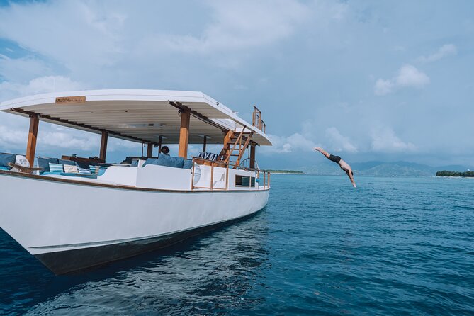 4-in-1 • Gili Islands Half-day Snorkel & Lunch Catamaran Tour - Why this catamaran costs more than a basic snorkel trip