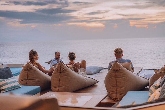 4-in-1 • Gili Islands Half-day Snorkel & Lunch Catamaran Tour - Gili Trawangan and the underwater statues
