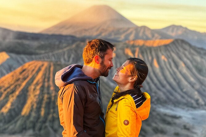4D3N Bromo Ijen Tumpak Sewu Waterfall Tour from Surabaya/Malang - Day 2: Tumpak Sewu’s spray and steep approach