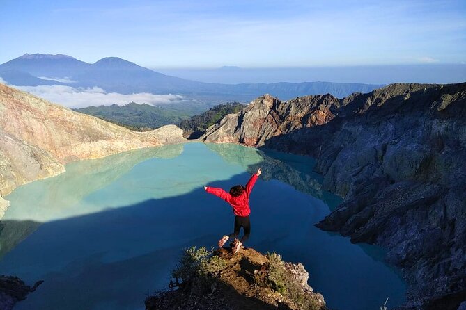 4D3N Ijen Crater,Papuma Beach, Tumpak Sewu Waterfal & Mount Bromo - Day 2: Ijen blue fire and Papuma sunset