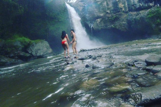 6 Days Best Of Bali And Nusa Penida All Inclusive Private Tour - Day one: Nusa Dua sand, Padang Padang, and Uluwatu after sunset
