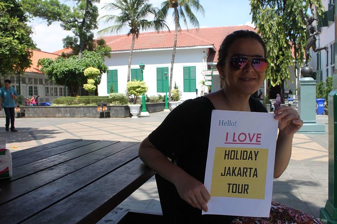 8 Hours Jakarta Private City Tour - (All Tourist Attractions) - Private transport, timing, and the group-size question