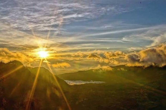 Active Volcanoes Bromo and Ijen - Start Surabaya 3 Days and 2 Nights - Who should book this experience