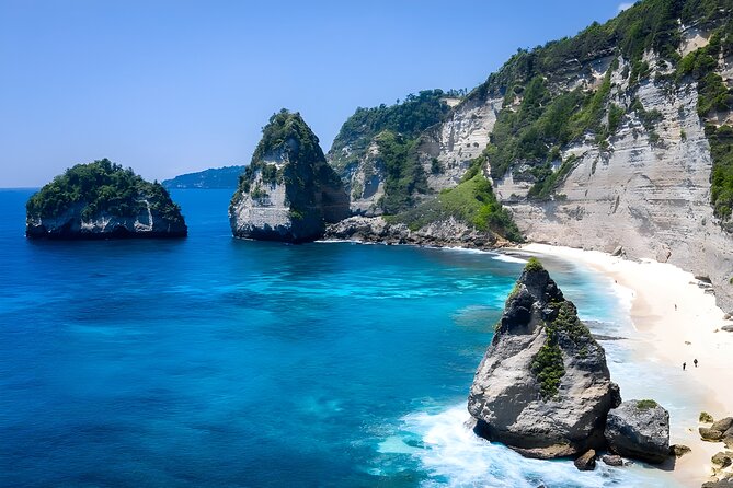 All inclusive Two Days and One Night on Nusa Penida Island - The overnight stay and included meals