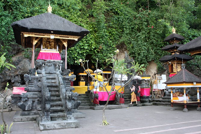 Amazing Private East Bali Full-Day Tour - Tirta Gangga’s Water, Statues, and Royal Past