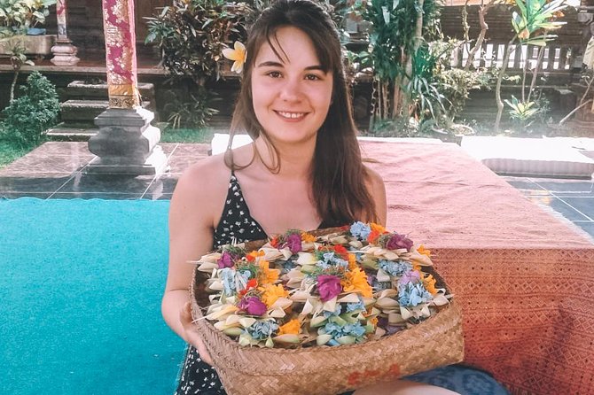 Authentic Balinese Cooking Classes - The road to Bakas in Klungkung