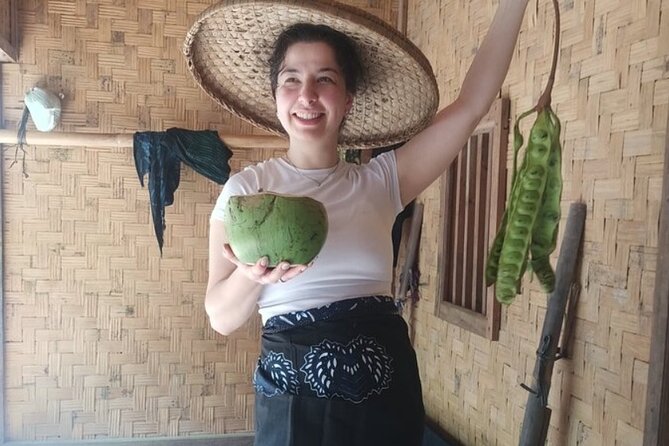 Baduy Tribal Tracker and Village in Private Tour Full Day & Lunch - The 5 to 8 kilometer hill walk