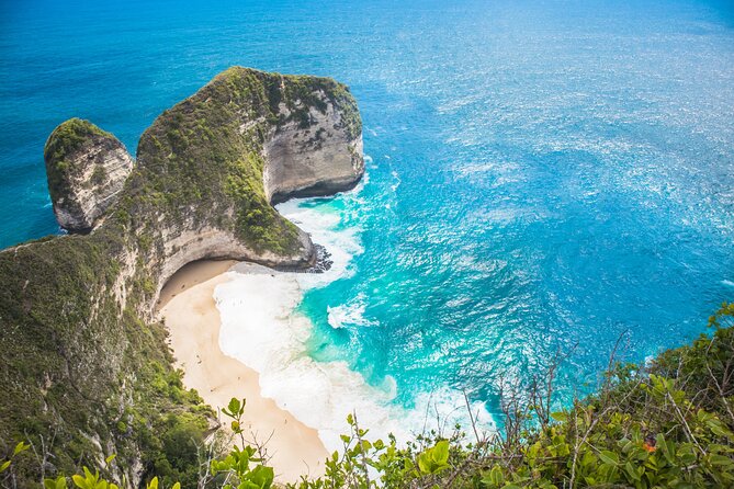Bali 2 Days and 1 Nights of Nusa Penida and Lembongan Tour - The guides and service style