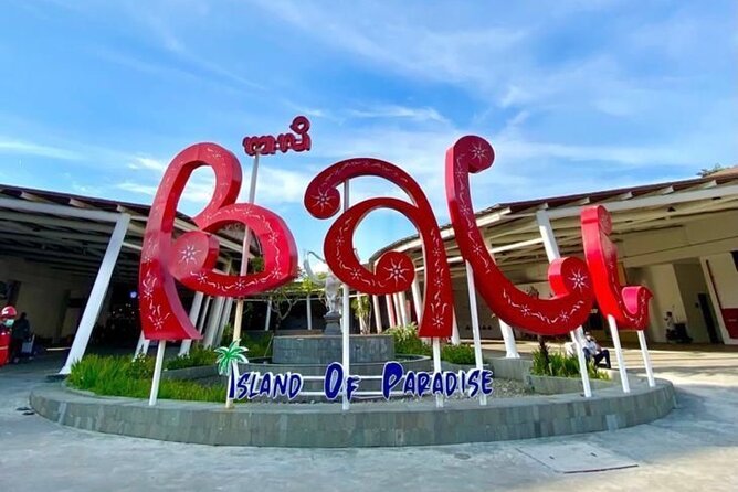 Bali Airport Transfer with English Speaking Driver - Why a private driver helps on Bali roads