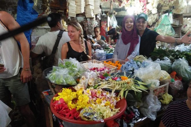Bali Amazing Cooking Class - The traditional market stop
