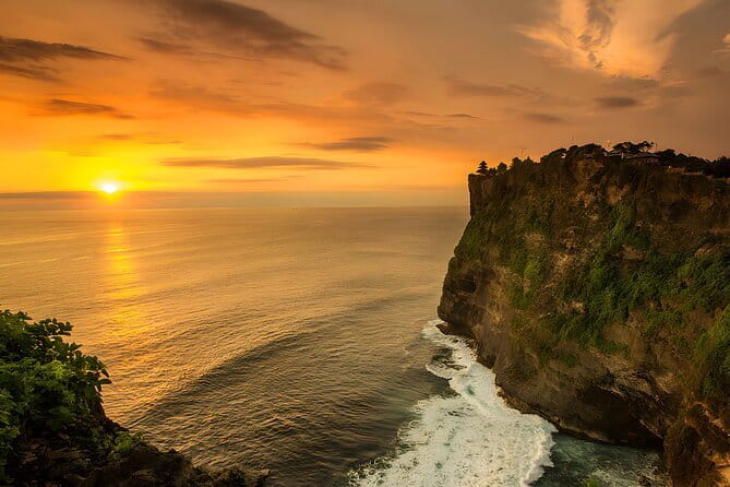 Bali: Bedugul Temple, Banyumala Waterfall, UNESCO Rice Terrace - How the private tour changes the day