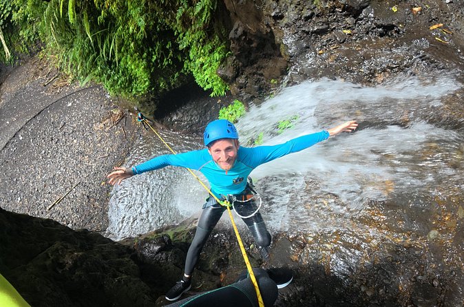 Bali Canyoning Trip – Explore Hidden Waterfalls & Gorges - Gitgit Hot Spring: a smart break in the middle