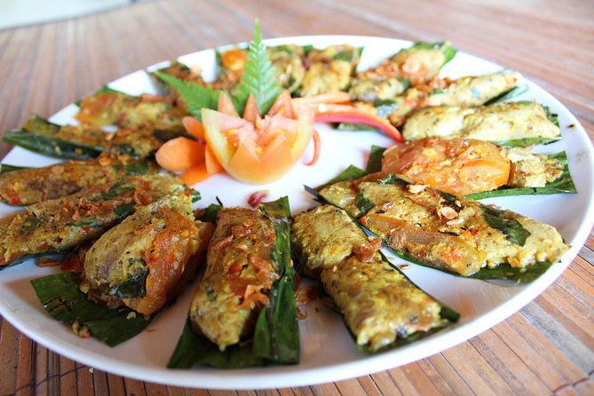 Bali Cooking Class Experience with All Inclusive - Making Balinese Offerings by Hand