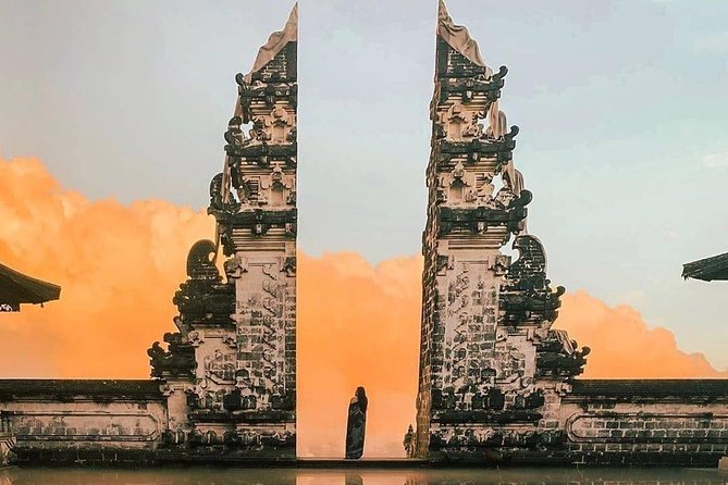 Bali Culture and Choose Your Bali Tour Route in Bali with Bali driver-Free WIFI - Northern Bali: lakes, gates, and mountain views