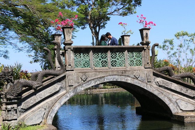Bali Day Tour : Waterfall & Lempuyang Temple The Gate Of Heaven - What the private car adds