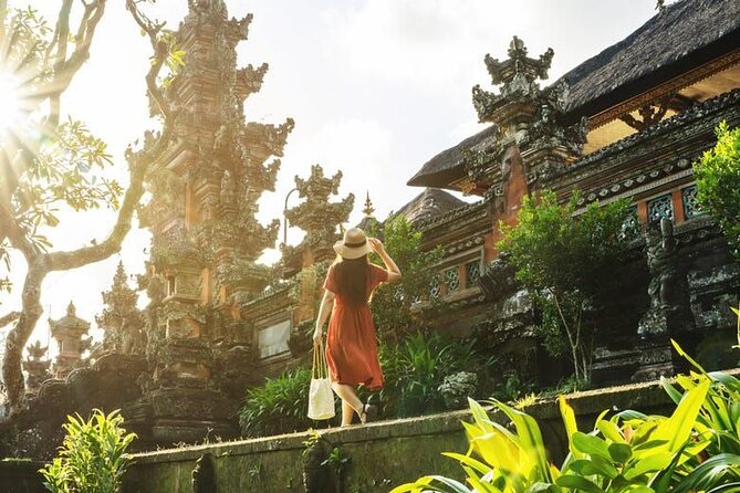 Bali Day Trip to Ubud Highlight Tour and Tanah Lot Temple - Tanah Lot at the end of the day