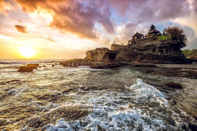 Bali Day Trip to Ubud Highlight Tour and Tanah Lot Temple - Tegalalang Rice Terrace: Bali’s classic photo stop