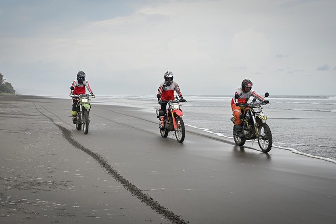 Bali Dirt Bike Adventure - Entering Mount Batur’s volcanic crater