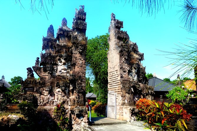 Bali Full Day-Tour: Denpasar City and Uluwatu Sunset Tour - Uluwatu Temple on the cliff