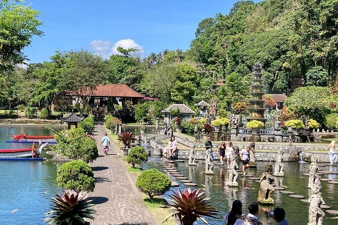 Bali Gate of Heaven Temple, Waterfall, Water Palace & Swing - The real price, including the extra fees