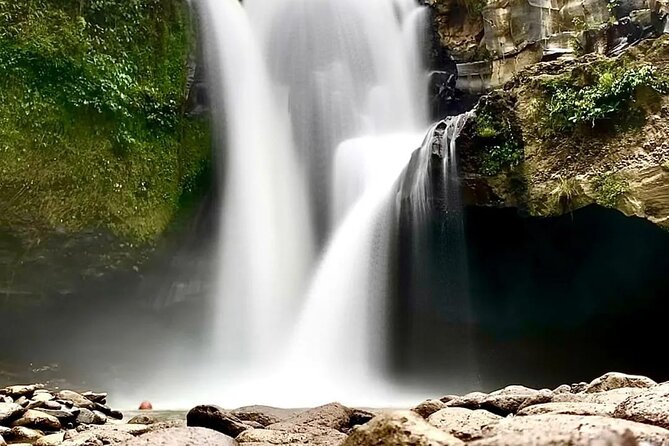 Bali Inclusive Tour: Best Waterfalls Around Ubud Area - What to pack for a wet, active day