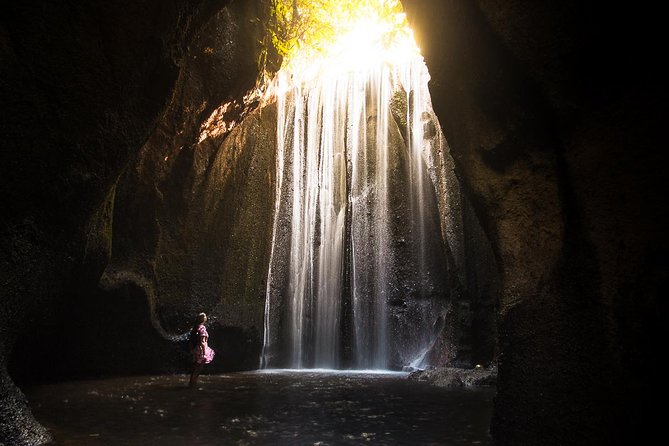 Bali Inclusive Tour: Best Waterfalls Around Ubud Area - Kanto Lampo for jungle scenery and a cool break