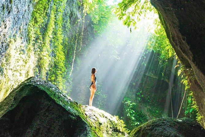 Bali Instagram: Gate of Heaven Temple Tour - Tegalalang Rice Terrace in 45 minutes