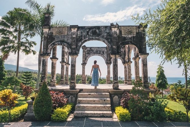 Bali Instagram: Gate of Heaven Tour - Tukad Cepung Waterfall inside a rock cave