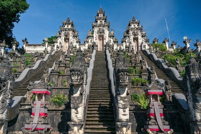 Bali Instagram: Gate of Heaven Tour - Tirta Gangga’s water gardens and stone fish