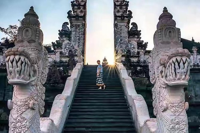 Bali Instagram Tour - All Inclusive - Tirta Gangga’s Koi and Stepping Stones