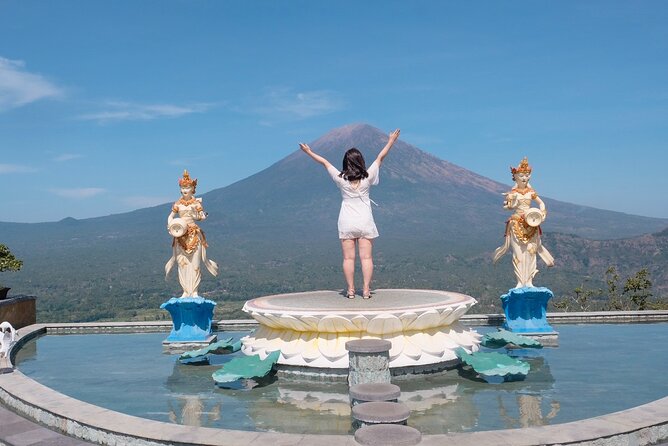 Bali Instagram Tour with Photographer - Leaving before sunrise for Lempuyang Temple