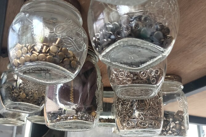 Bali Leather Craft Workshop - 6 hours ( canggu / seminyak) - Choosing what you will make