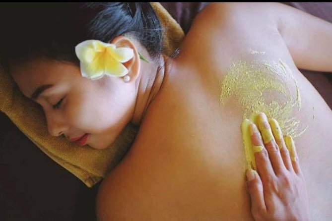Bali Luxury Spa Massage and flower Bath 2 hour Treatmen - The flower bath is pretty, but check the privacy details