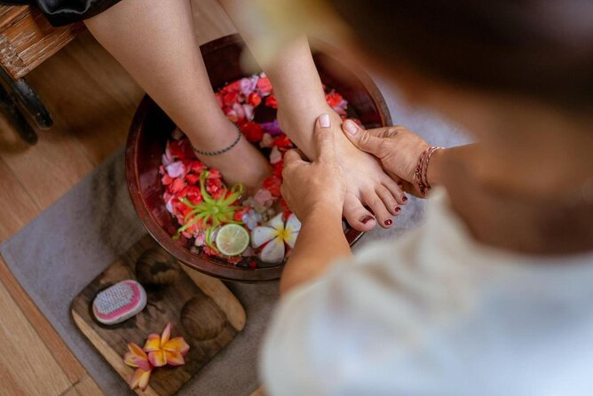 Bali Luxury Spa package Massage, Flower bath 2hour - A two-hour reset in central Kuta