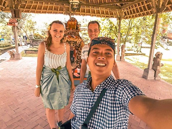 Bali Private Car Charter Tour with English Speaking Driver - Batuan Temple and the Ubud Market