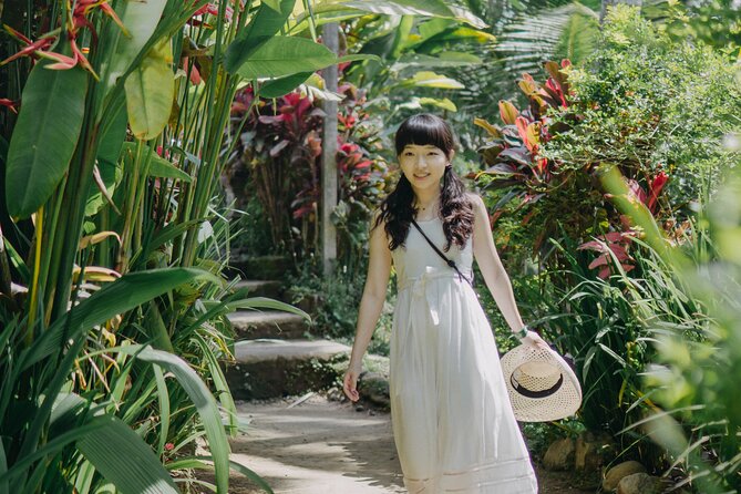 Bali Private Photographer & Drone - Jungle swings, rented outfits, and extra costs